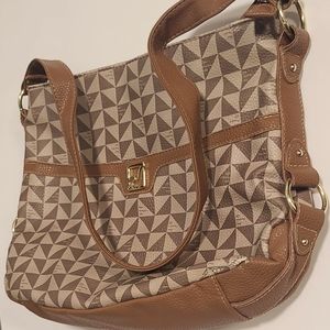 Stone mountain purse made whith love